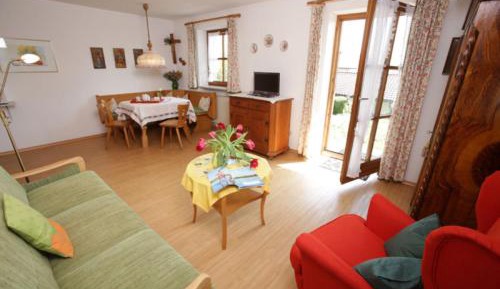 Superior One-Bedroom Apartment