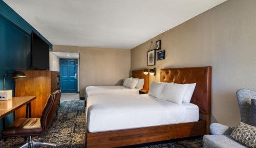 Traditional Queen Room with Two Queen Beds