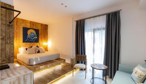Suite with Balcony