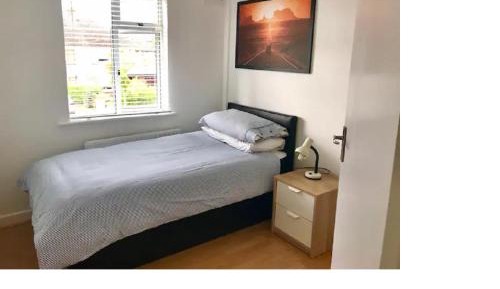 Single Room with Shared Bathroom