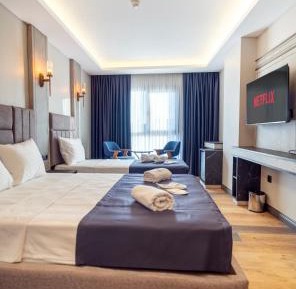 Deluxe Triple Room