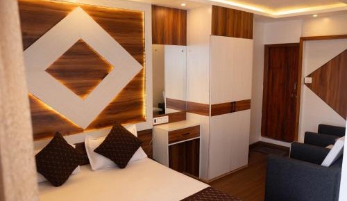 Deluxe Double Room with Balcony