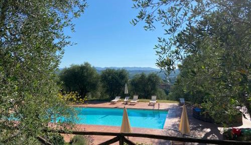 Two-Bedroom Apartment with easy access to swimming pool