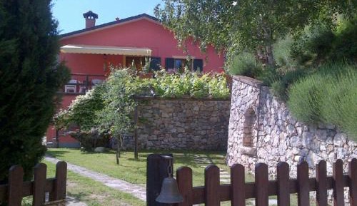 Three-Bedroom House with Terrace (6 Adults)