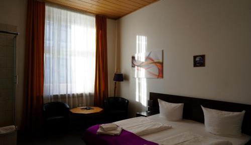 Double Room with shared toilet and private shower