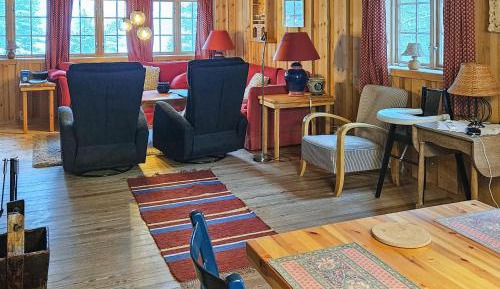 Four-Bedroom Holiday Home