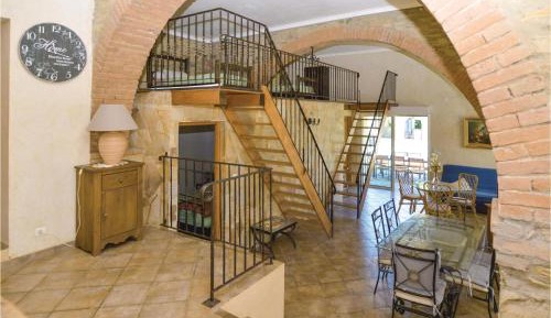 Six-Bedroom Holiday Home