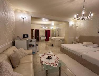 One-Bedroom Apartment with Spa Bath