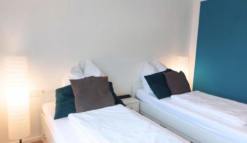 Standard Twin Room with Shared Bathroom