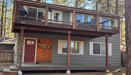 Four-Bedroom Holiday Home