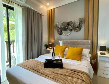 Deluxe Double or Twin Room with Balcony