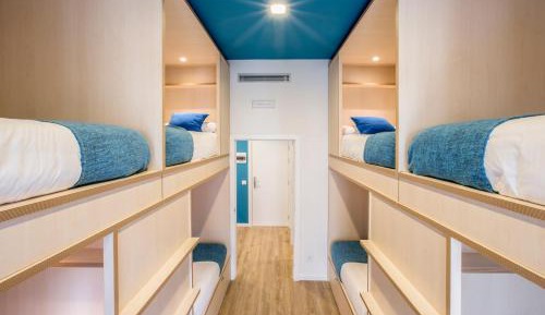 Bed in 10-Bed Mixed Dormitory Room