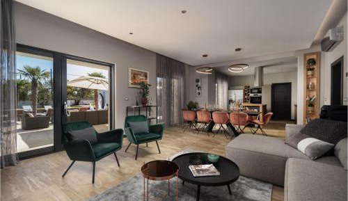 Five-Bedroom Holiday Home