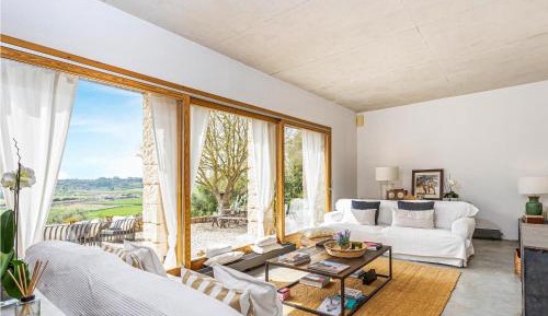 Four-Bedroom Holiday Home