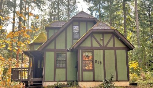 Two-Bedroom Holiday Home