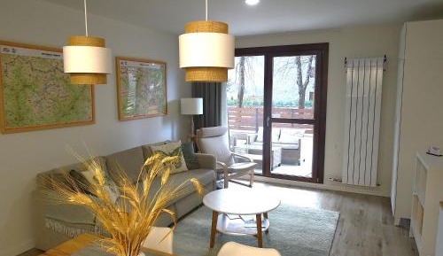 One-Bedroom Apartment with Terrace