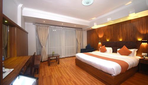 Super Deluxe Double/Single with Bathtub