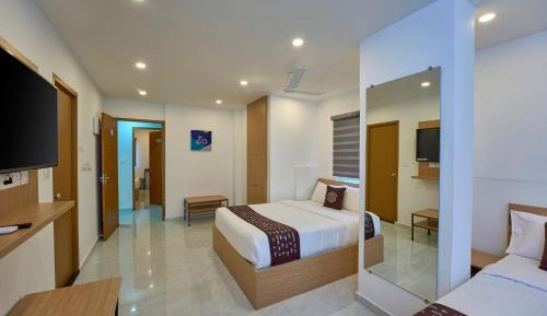 Deluxe Family Room