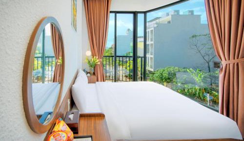 Deluxe Double Room with Balcony