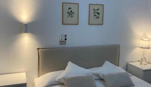 Quadruple Room with Private Bathroom