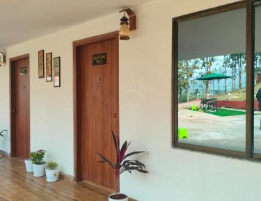 Suite with Mountain View
