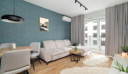 One-Bedroom Apartment with Balcony