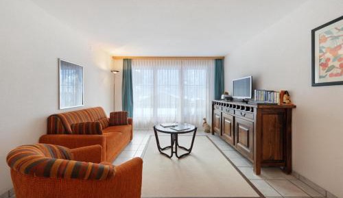Superior One-Bedroom Apartment (580)