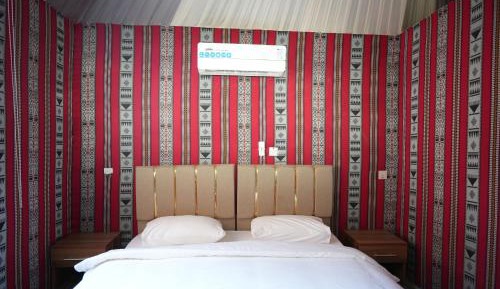 Deluxe Double or Twin Room with Mountain View