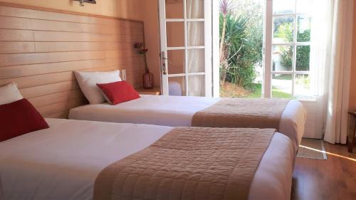 Twin Room with Private Bathroom