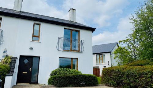 Three-Bedroom Vacation Home 