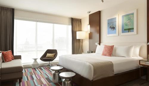 Executive King Room with Sofa Bed and City View - Hearing Accessible