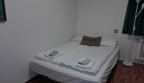 Twin Room with Shared Bathroom