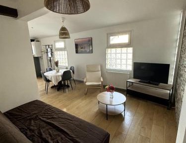 Two-Bedroom Apartment with Garden View