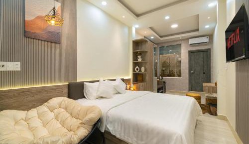 Apartment with Balcony