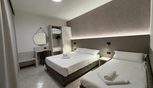 One-Bedroom Apartment with Balcony