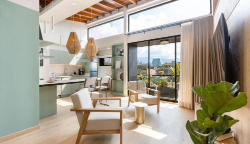 One-Bedroom Apartment with Balcony and Mountain View  