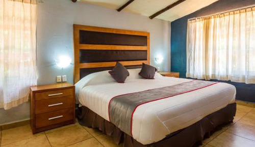 Standard Queen Room