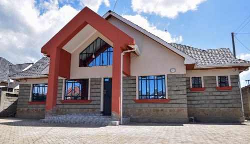 Three-Bedroom Holiday Home 