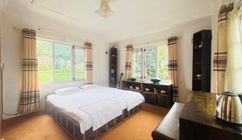 Double Room with Mountain View