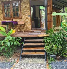 Deluxe Bungalow with Garden View