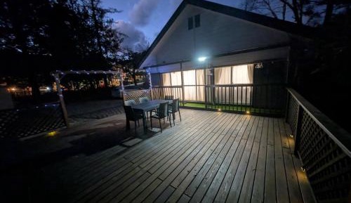 Bungalow with Patio