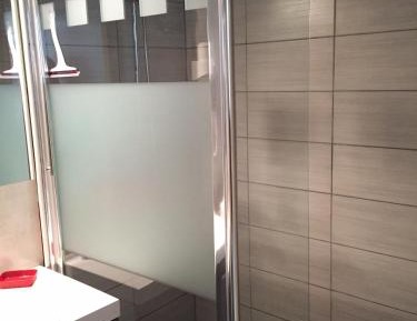 One-Bedroom Apartment with View