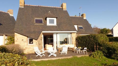 Three-Bedroom Holiday Home 