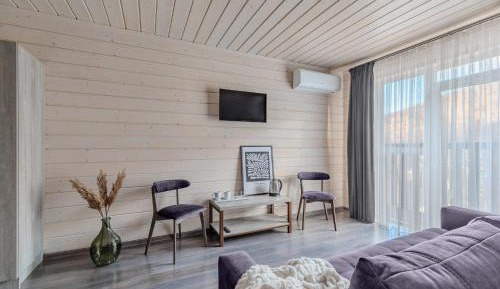 Suite with Balcony