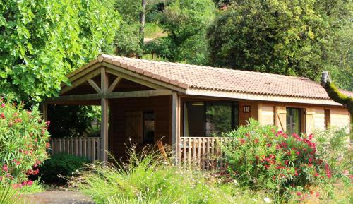 Cottage (6 Adults)