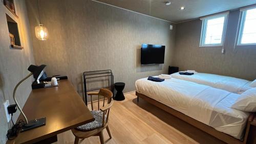 Twin Room with Private Bathroom