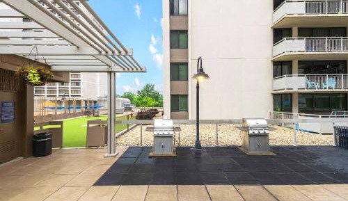 Two-Bedroom Apartment with Balcony