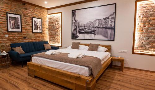 Superior King Room