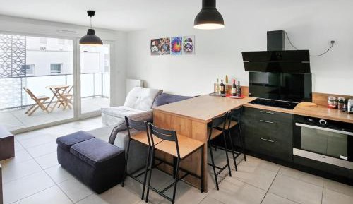 Two-Bedroom Apartment with Terrace