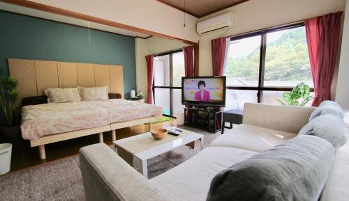 King Room with Mountain View